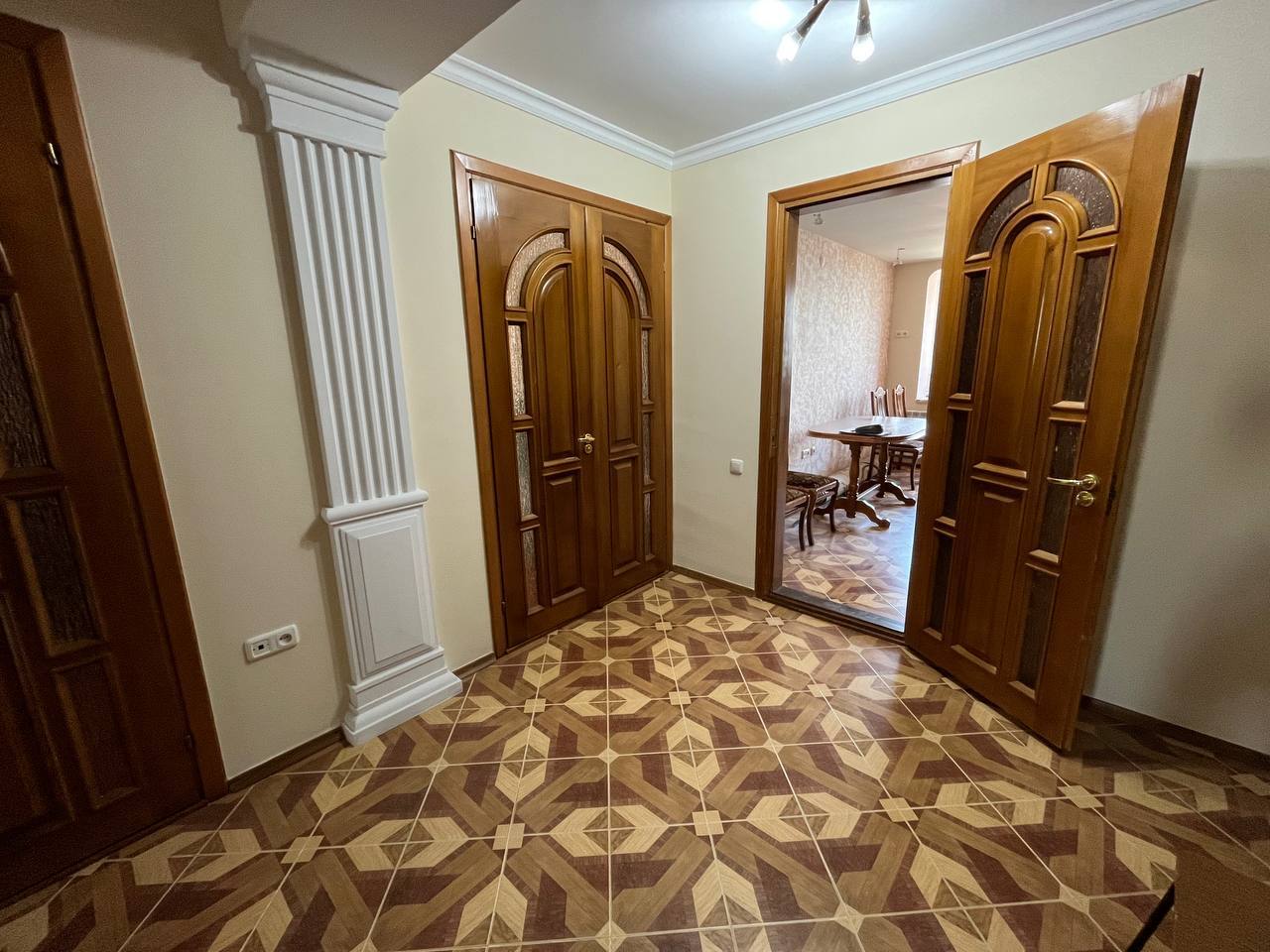 Apartment - 120.00